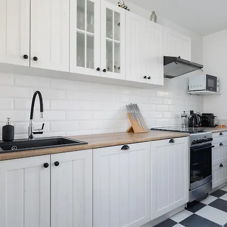 公寓 Comfortable Two-bedroom Strzelcow By Renters *