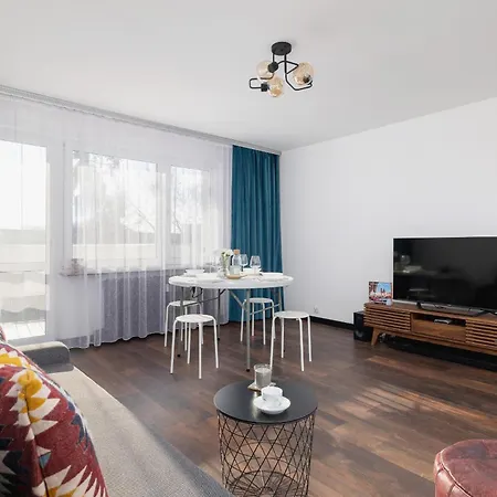Comfortable Two-bedroom Strzelców By Renters Apartament Kraków