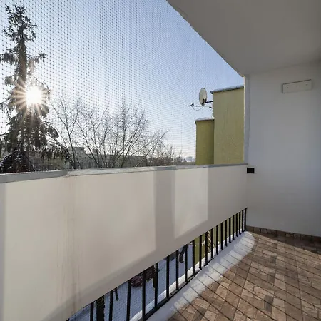 شقة Comfortable Two-bedroom Strzelcow By Renters *