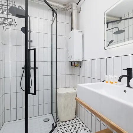Comfortable Two-bedroom Strzelców By Renters Apartament *