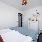 Comfortable Two-bedroom Strzelcow By Renters